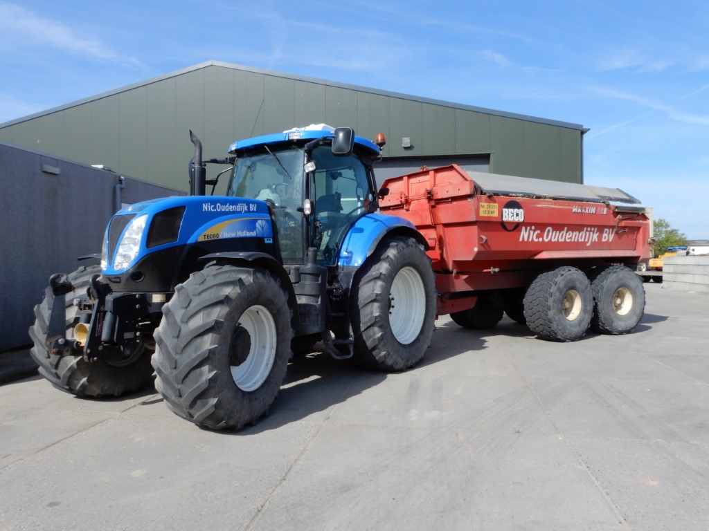 tractor New Holland 6090